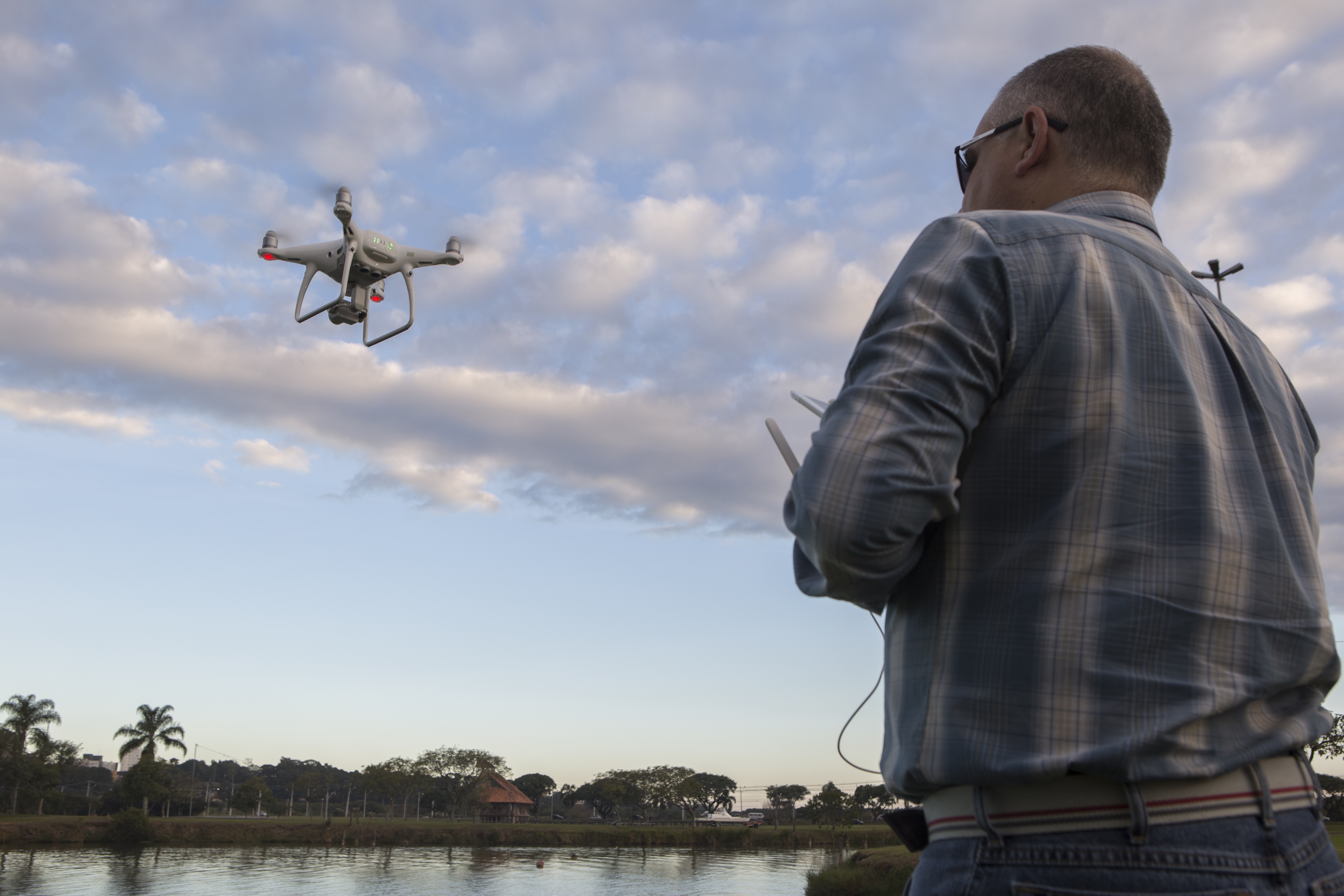 CEAB lança primeiro curso on-line de pilotagem de drone com instrutor formado na FAA / Crédito: divulgação CEAB