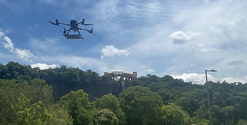 Prefeitura de Curitiba firma parceria para testes de delivery usando drones