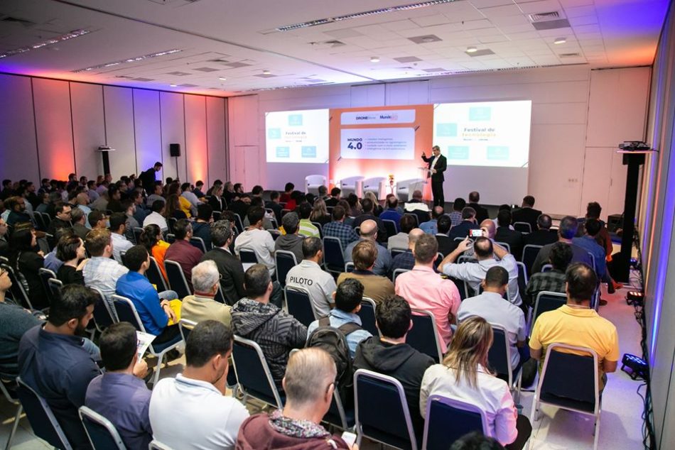 Auditório da última edição do DroneShow e MundoGEO Connect