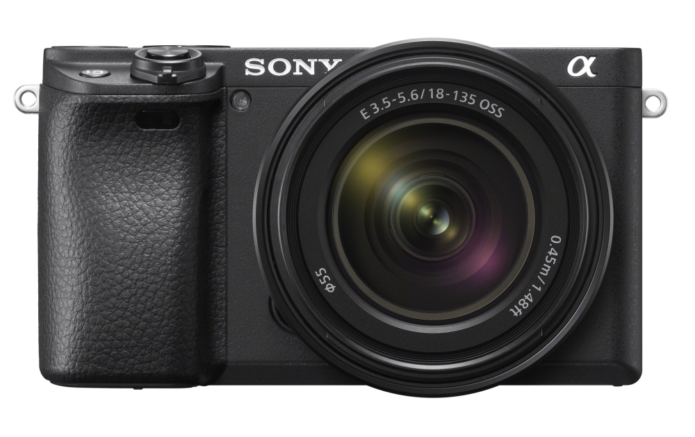Sony lança câmera α6400 com autofoco mais rápido e vídeos em 4K