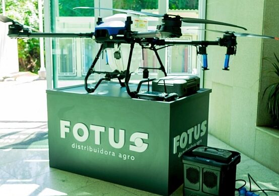 Ufes recebe drone agrícola para incremento de pesquisas Ufes recebe drone agrícola para incremento de pesquisas