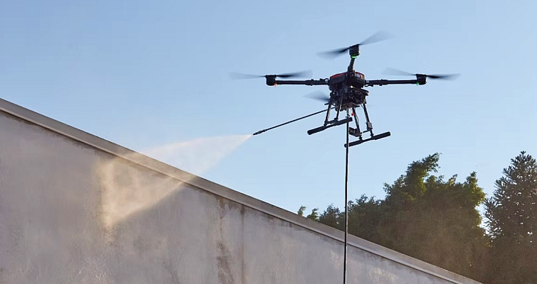 Drones para limpeza de fachadas: novo mercado está em franca expansão Drones para limpeza de fachadas: novo mercado está em franca expansão