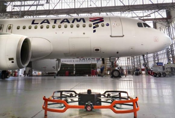 Companhia LATAM testa drone para inspeções de aeronaves