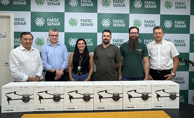 Sistema Faesc/Senar entrega kits de drones para cursos