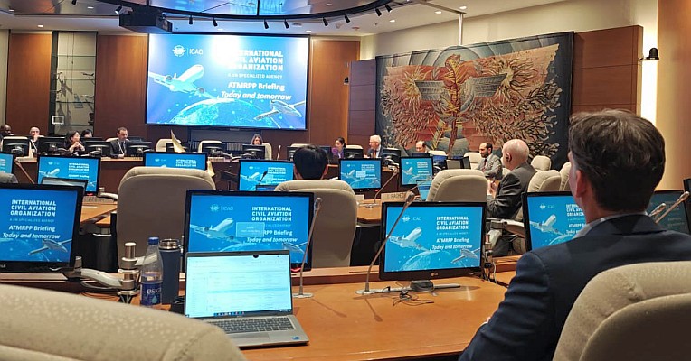 DECEA participa de painel sobre gerenciamento de tráfego aéreo da Organização de Aviação Civil Internacional DECEA participa de painel sobre gerenciamento de tráfego aéreo da Organização de Aviação Civil Internacional