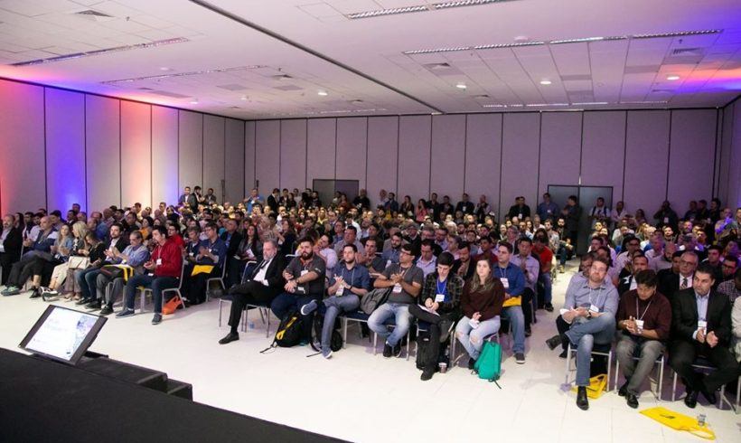 Programação completa: Seminário de Geo & Drones para Óleo e Gás Programação completa: Seminário de Geo & Drones para Óleo e Gás