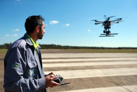 DECEA apoia operação de transporte de bolsas de sangue com drones