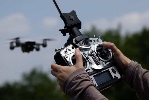 DronePower anuncia cinco vagas para operadores de drones